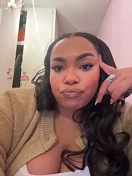 Snapshot of kennedylorel chatting on November 6, 10:32 pm kennedylorel online show from November 6, 10:32 pm