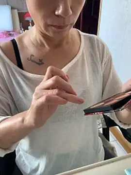 Snapshot of aniani11 chatting on February 6, 3:55 am aniani11 online show from February 6, 3:55 am