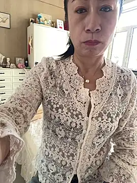 Snapshot of aniani11 chatting on February 20, 4:53 am aniani11 online show from February 20, 4:53 am