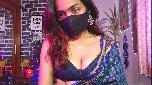 Saloni9 online show from April 6, 4:21 am