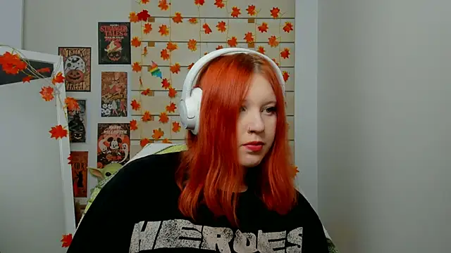 Snapshot of FoxPlayXX chatting on November 13, 8:08 pm FoxPlayXX online show from November 13, 8:08 pm