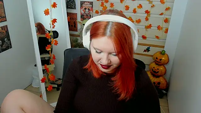 Snapshot of FoxPlayXX chatting on November 18, 7:51 pm FoxPlayXX online show from November 18, 7:51 pm