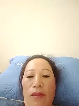 Snapshot of let-go chatting on November 2, 10:12 pm let-go online show from November 2, 10:12 pm