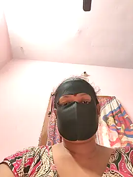 Snapshot of pujapujarrrr chatting on December 15, 4:50 am pujapujarrrr online show from December 15, 4:50 am