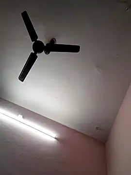 Snapshot of pujapujarrrr chatting on December 16, 5:34 am pujapujarrrr online show from December 16, 5:34 am