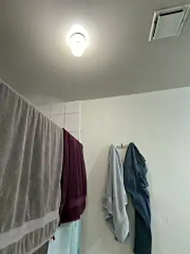 Snapshot of ezrah23 chatting on April 2, 6:55 am ezrah23 online show from April 2, 6:55 am