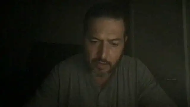 Snapshot of ezrah23 chatting on April 7, 4:35 am ezrah23 online show from April 7, 4:35 am