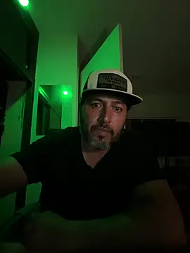 ezrah23 online show from June 12, 7:40 am