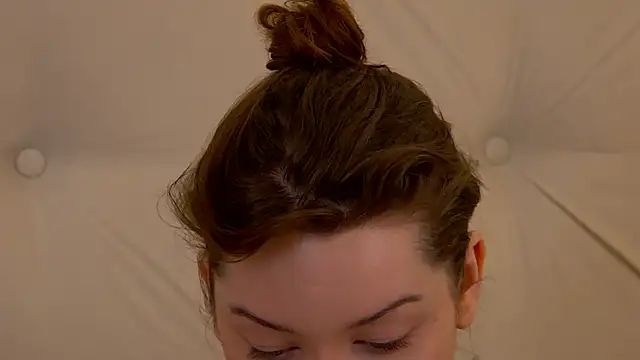 Snapshot of VickiBanx chatting on November 1, 9:00 am VickiBanx online show from November 1, 9:00 am