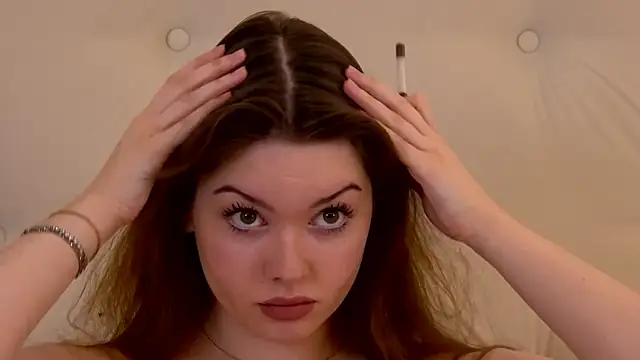 Snapshot of VickiBanx chatting on November 9, 4:11 am VickiBanx online show from November 9, 4:11 am