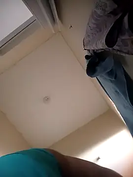 Snapshot of loboalfa2030 chatting on November 29, 2:20 pm loboalfa2030 online show from November 29, 2:20 pm