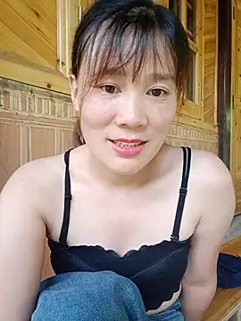 Snapshot of -Lana-123 chatting on July 11, 2:25 am -Lana-123 online show from July 11, 2:25 am