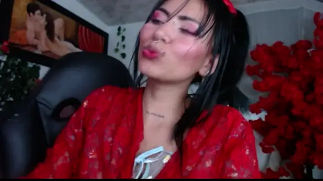 Snapshot of myomii_nixx chatting on November 13, 2:43 am myomii nixx online show from November 13, 2:43 am