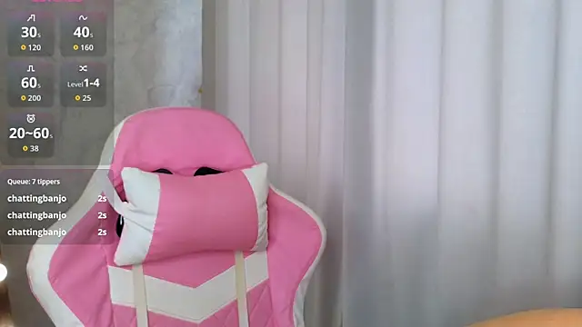 Snapshot of Lovelly_molly1 chatting on November 2, 9:55 am Lovelly molly1 online show from November 2, 9:55 am