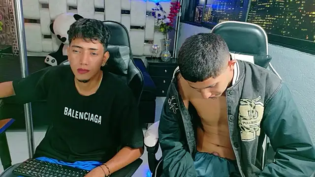 Snapshot of darwinandbrayann chatting on November 7, 3:50 am darwinandbrayann online show from November 7, 3:50 am