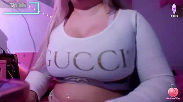 Snapshot of PrincessKDoll chatting on November 24, 8:58 am PrincessKDoll online show from November 24, 8:58 am