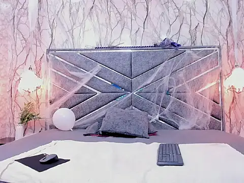 Snapshot of DIRTY_MIIA_ chatting on November 3, 12:17 pm DIRTY MIIA  online show from November 3, 12:17 pm