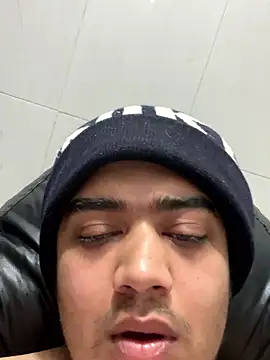 FlashyOcean53 online show from January 8, 11:23 am