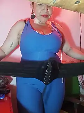 Snapshot of MaryRoze_ chatting on November 7, 11:27 pm MaryRoze online show from November 7, 11:27 pm