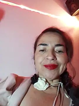 Snapshot of MaryRoze_ chatting on November 18, 11:37 pm MaryRoze online show from November 18, 11:37 pm