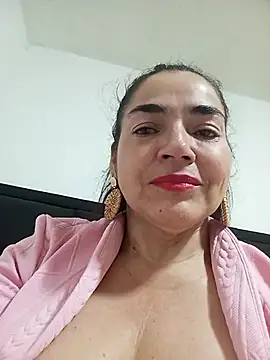 Snapshot of MaryRoze_ chatting on November 22, 11:59 pm MaryRoze online show from November 22, 11:59 pm