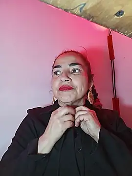 Snapshot of MaryRoze_ chatting on November 25, 11:27 pm MaryRoze online show from November 25, 11:27 pm