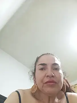 MaryRoze  online show from April 12, 1:21 am