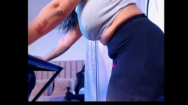 Natural BIGASS Nina online show from November 1, 10:39 am