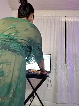 Natural BIGASS Nina online show from April 8, 6:52 pm