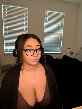 Snapshot of minha_baby chatting on November 12, 1:22 pm minha baby online show from November 12, 1:22 pm