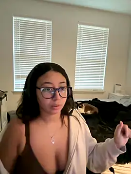 Snapshot of minha_baby chatting on November 27, 2:08 pm minha baby online show from November 27, 2:08 pm