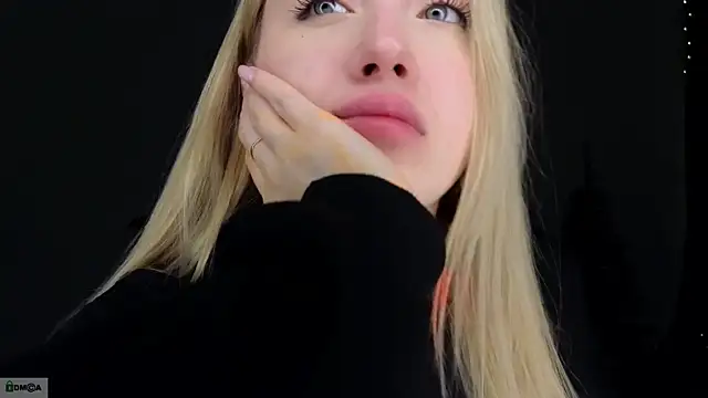 Snapshot of adele_armass chatting on January 9, 8:54 pm adele armass online show from January 9, 8:54 pm