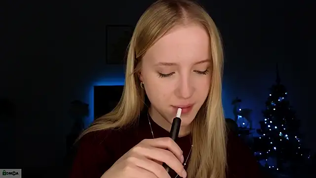 Snapshot of adele_armass chatting on January 12, 9:20 pm adele armass online show from January 12, 9:20 pm