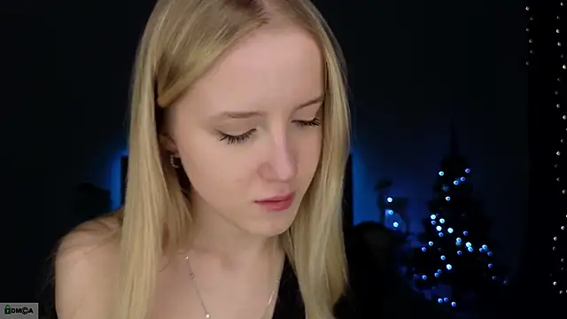 Snapshot of adele_armass chatting on January 13, 9:20 pm adele armass online show from January 13, 9:20 pm