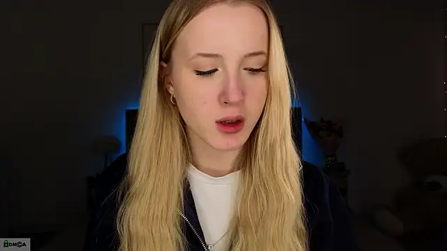 Snapshot of adele_armass chatting on February 22, 9:57 pm adele armass online show from February 22, 9:57 pm