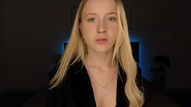 adele armass online show from April 28, 8:25 pm