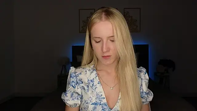 adele armass online show from July 31, 9:58 pm