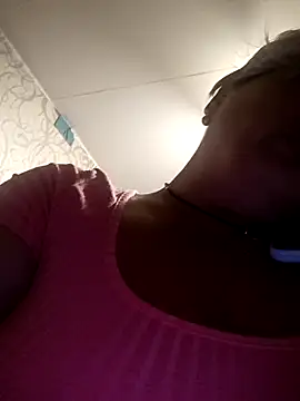 Snapshot of MilkySky chatting on November 12, 8:59 am MilkySky online show from November 12, 8:59 am