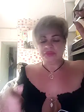 Snapshot of MilkySky chatting on November 29, 2:42 pm MilkySky online show from November 29, 2:42 pm