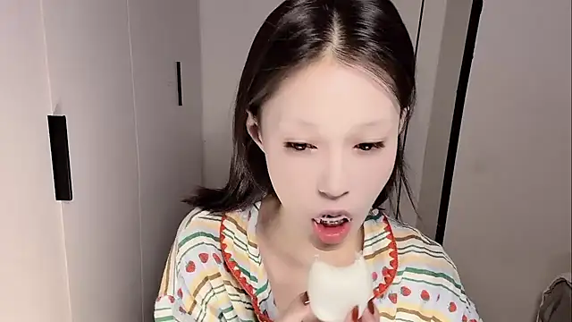 yuyu-33 online show from November 21, 2:10 am