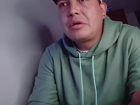 NathanielLux29 online show from November 4, 1:38 am