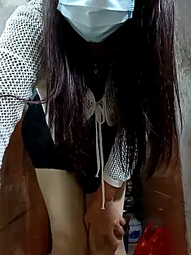 Snapshot of Drizzle-Rian chatting on December 14, 11:15 am Drizzle-Rian online show from December 14, 11:15 am