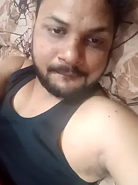 Snapshot of itzSameer1 chatting on December 17, 2:39 am itzSameer1 online show from December 17, 2:39 am