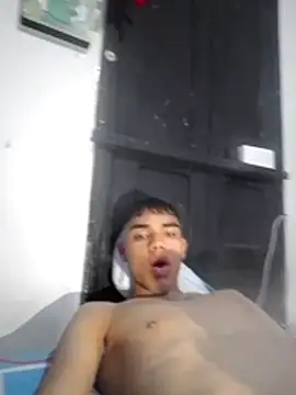 sweet dirty boy online show from November 5, 1:38 am