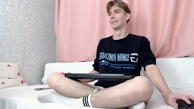 Harvey foster online show from December 5, 7:50 am