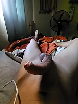 Snapshot of R_D_G_S chatting on November 1, 10:45 pm R D G S online show from November 1, 10:45 pm