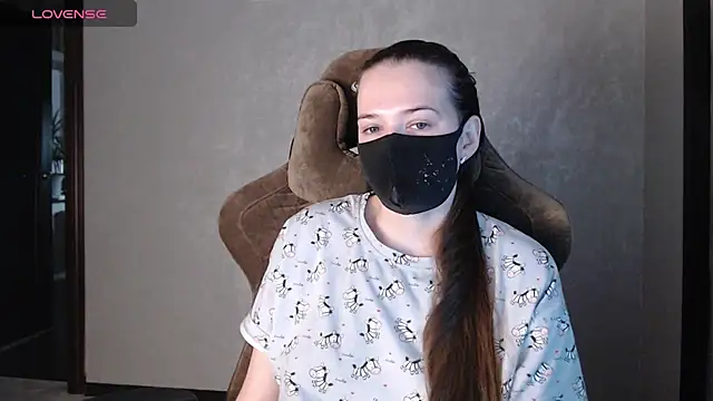 ZlatoslavaLo online show from December 1, 6:18 am