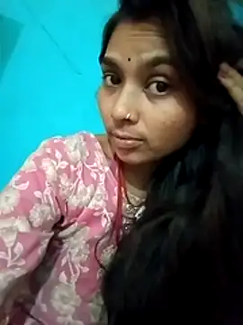 Snapshot of Cute_Arushi chatting on May 23, 8:40 am Cute Arushi online show from May 23, 8:40 am