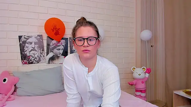 Tinky kinky online show from November 16, 11:38 am