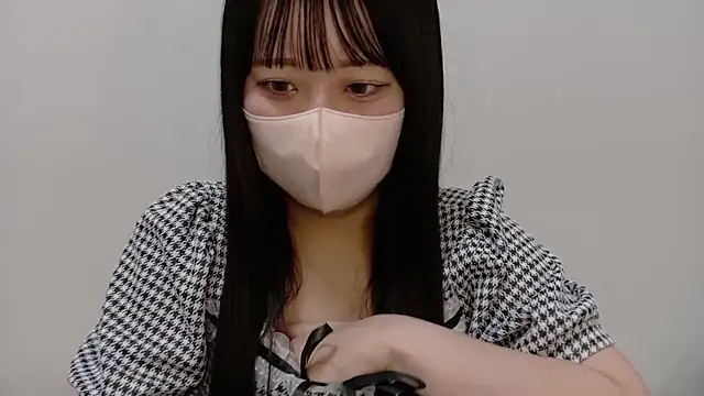 Snapshot of emiri_da_nyan chatting on July 1, 2:07 pm emiri da nyan online show from July 1, 2:07 pm